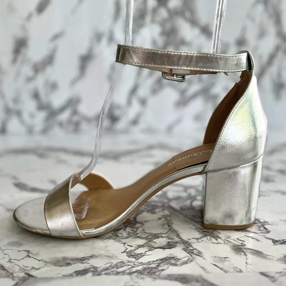 CL by Chinese Laundry Jody Silver Metallic Ankle Strap Block Heel Sandals 10